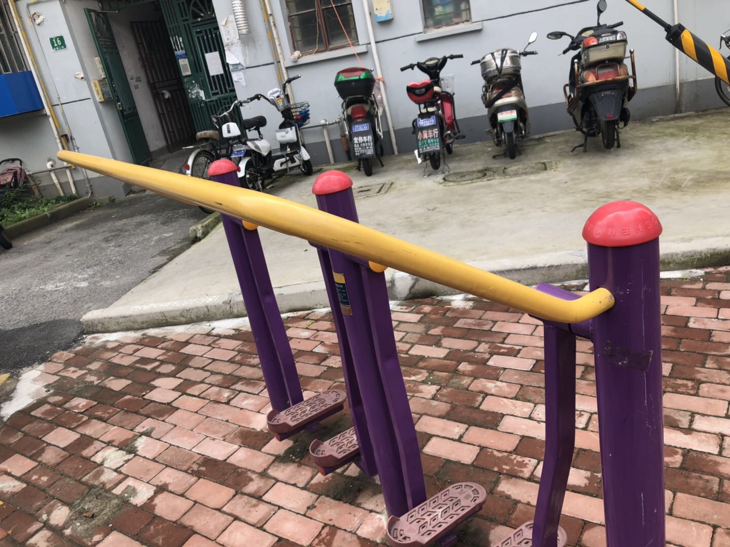 太空漫步器 太空漫步器