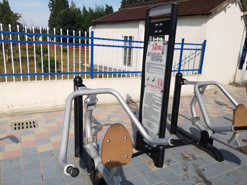 自重式下壓訓練器 自重式下壓訓練器