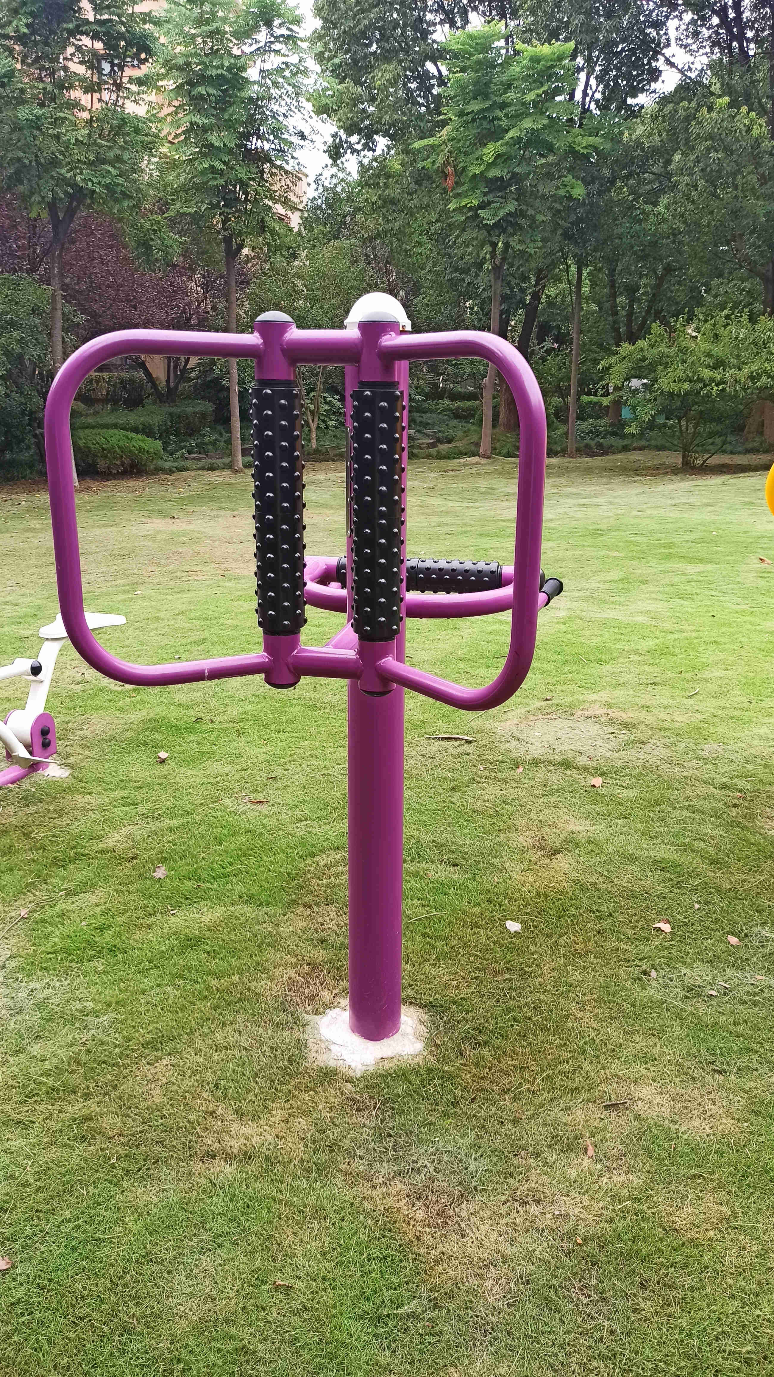 腰背按摩器 腰背按摩器