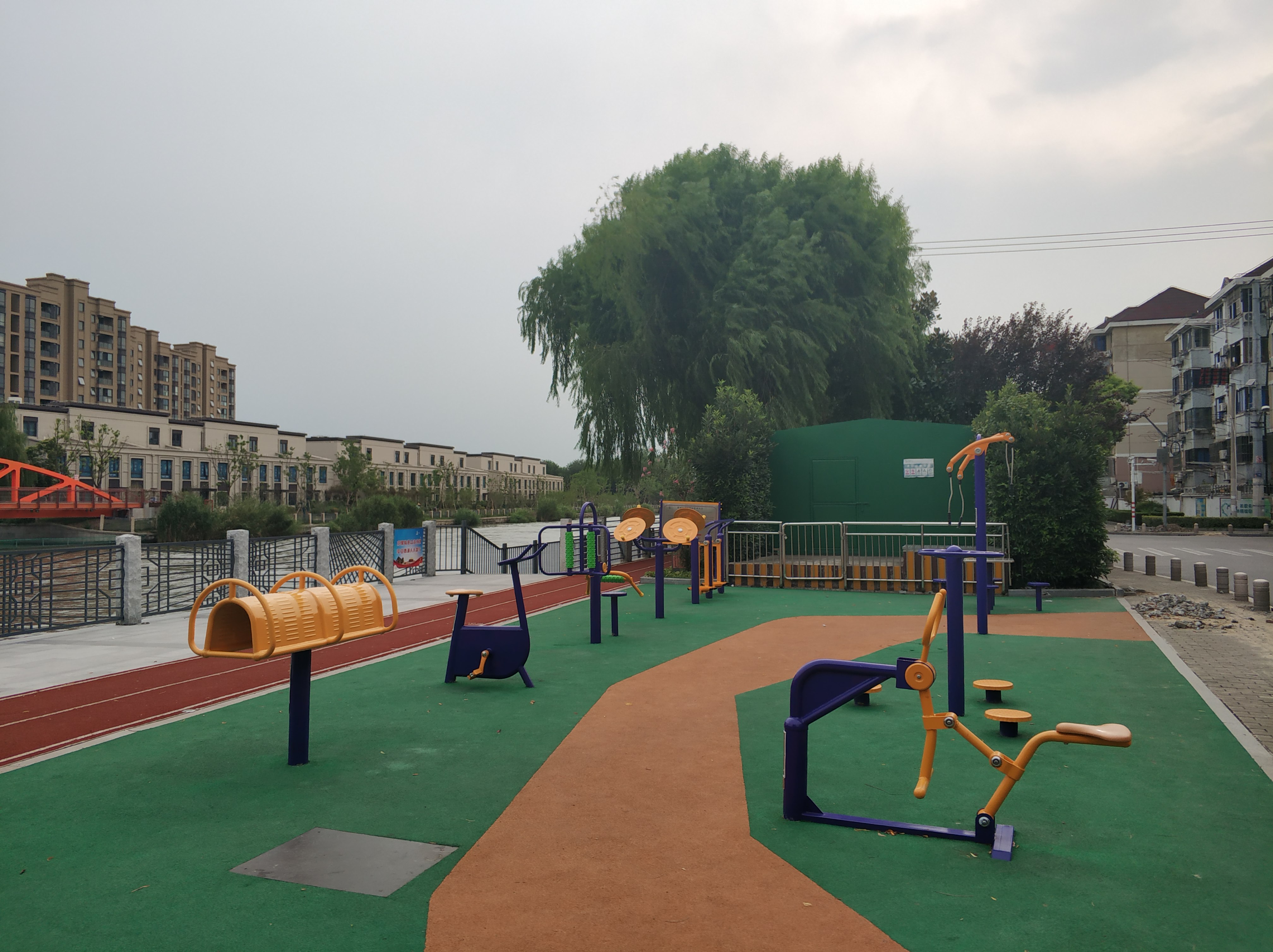 青城社區(qū)市民益智健身點