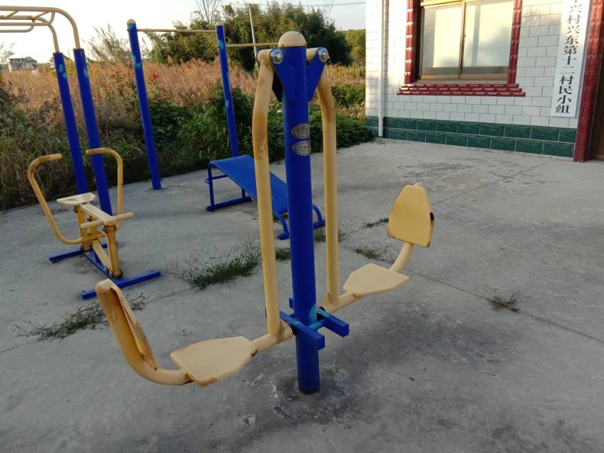 坐蹬訓練器 坐蹬訓練器