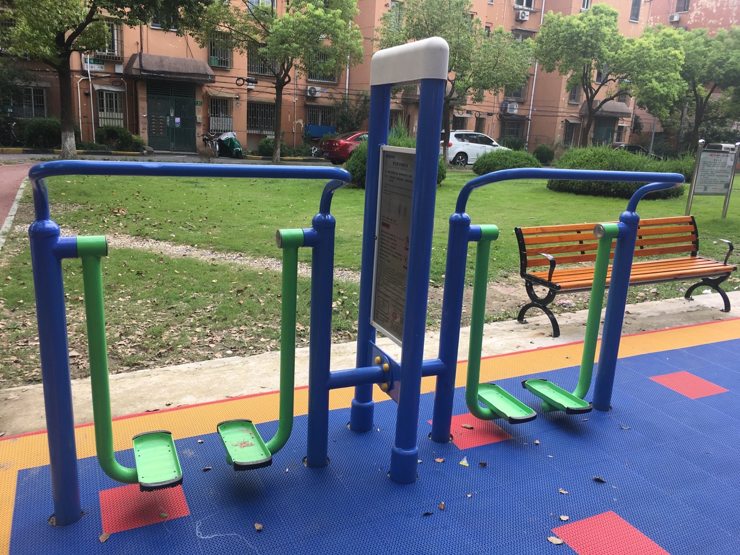 雙立柱太空漫步器 雙立柱太空漫步器