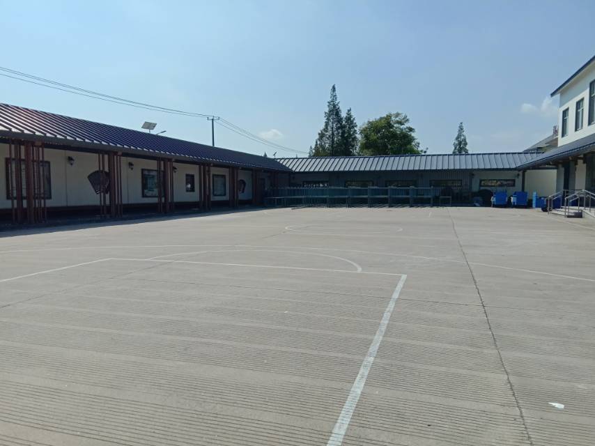 蓮湖村（老年活動室）健身點