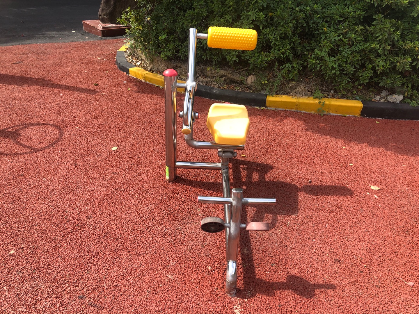 腹背鍛煉器 腹背鍛煉器