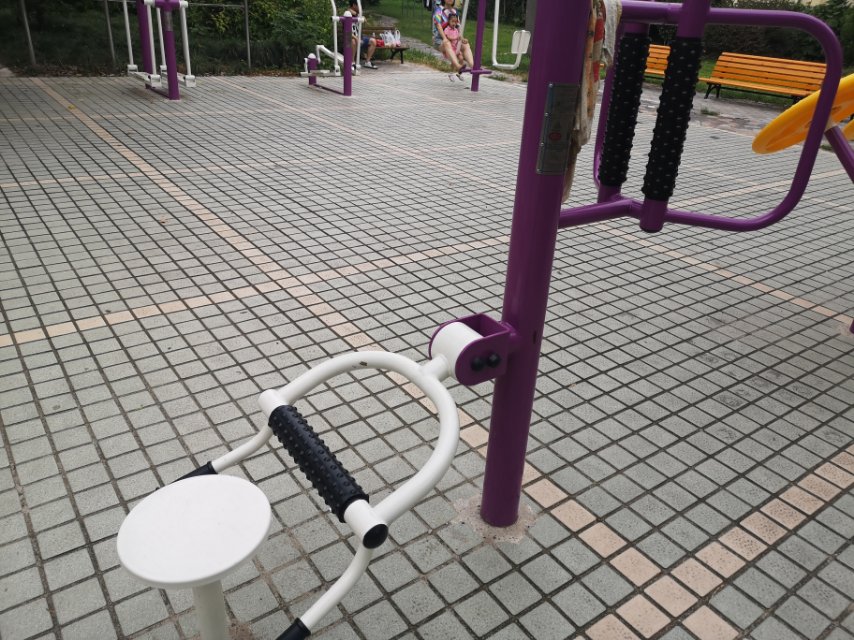 坐式腰背按摩器 坐式腰背按摩器