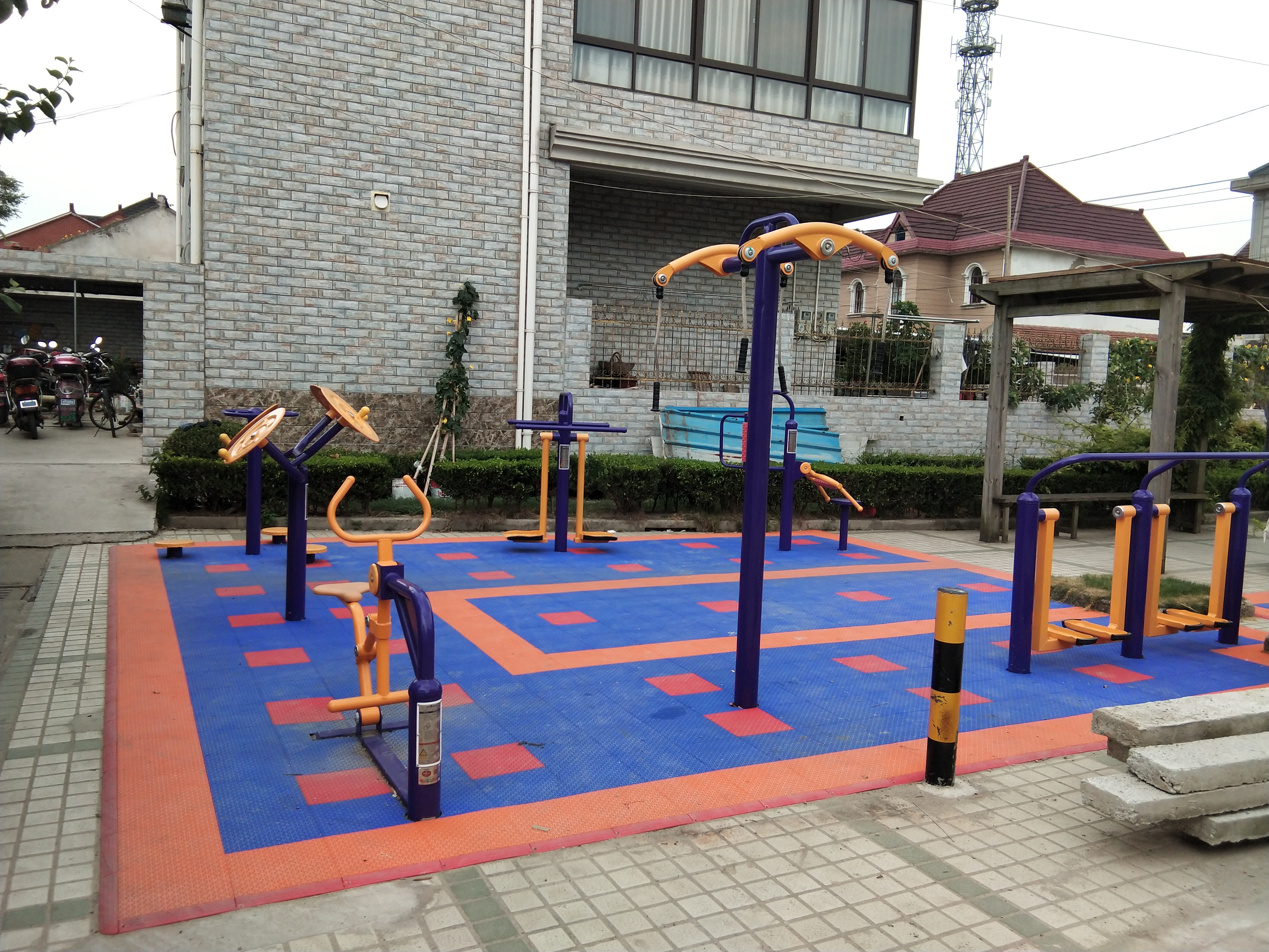 陳行村張家健身點(diǎn)