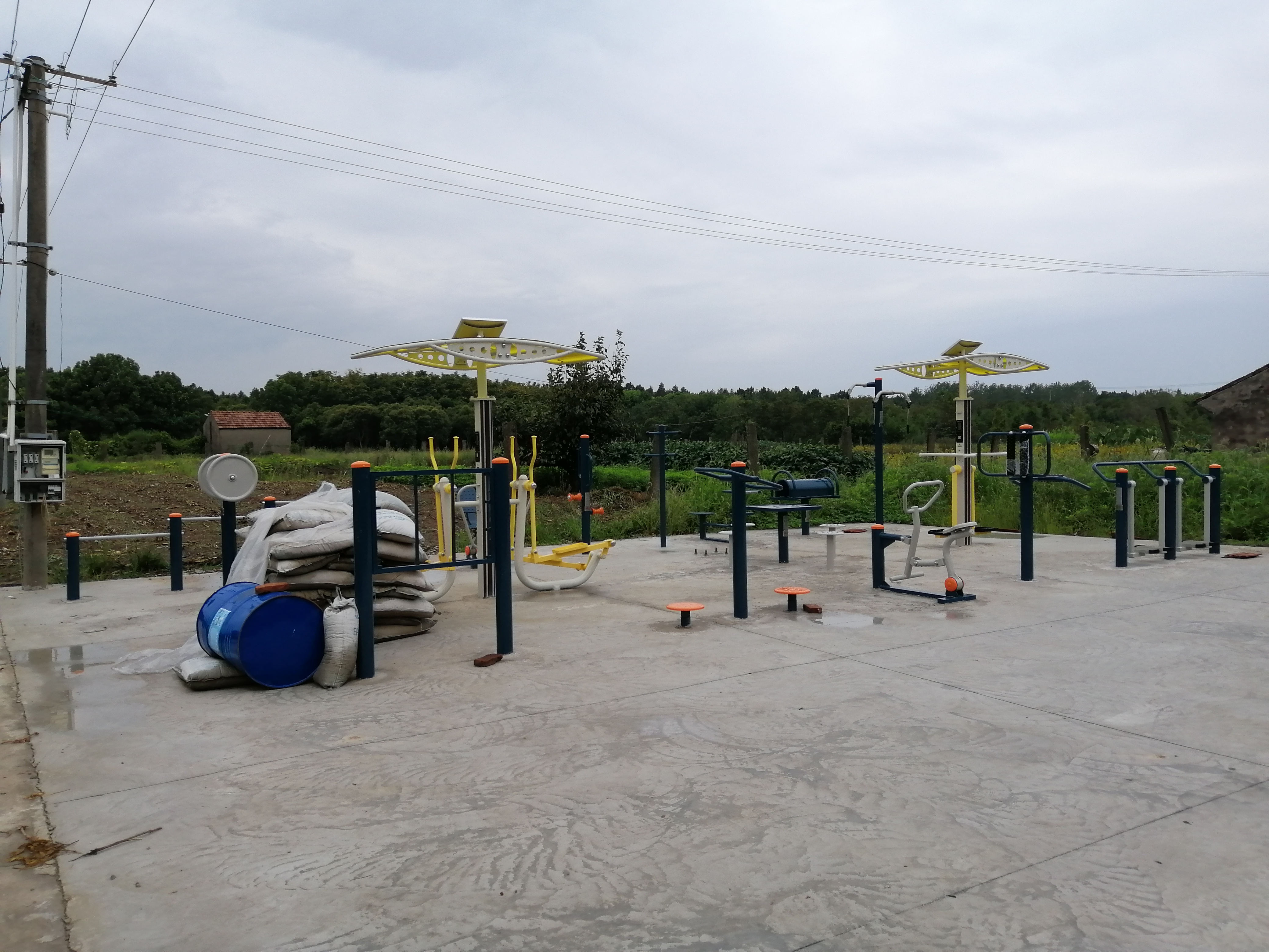 松江區(qū)泖港鎮(zhèn)黃橋村五區(qū)市民益智健身點