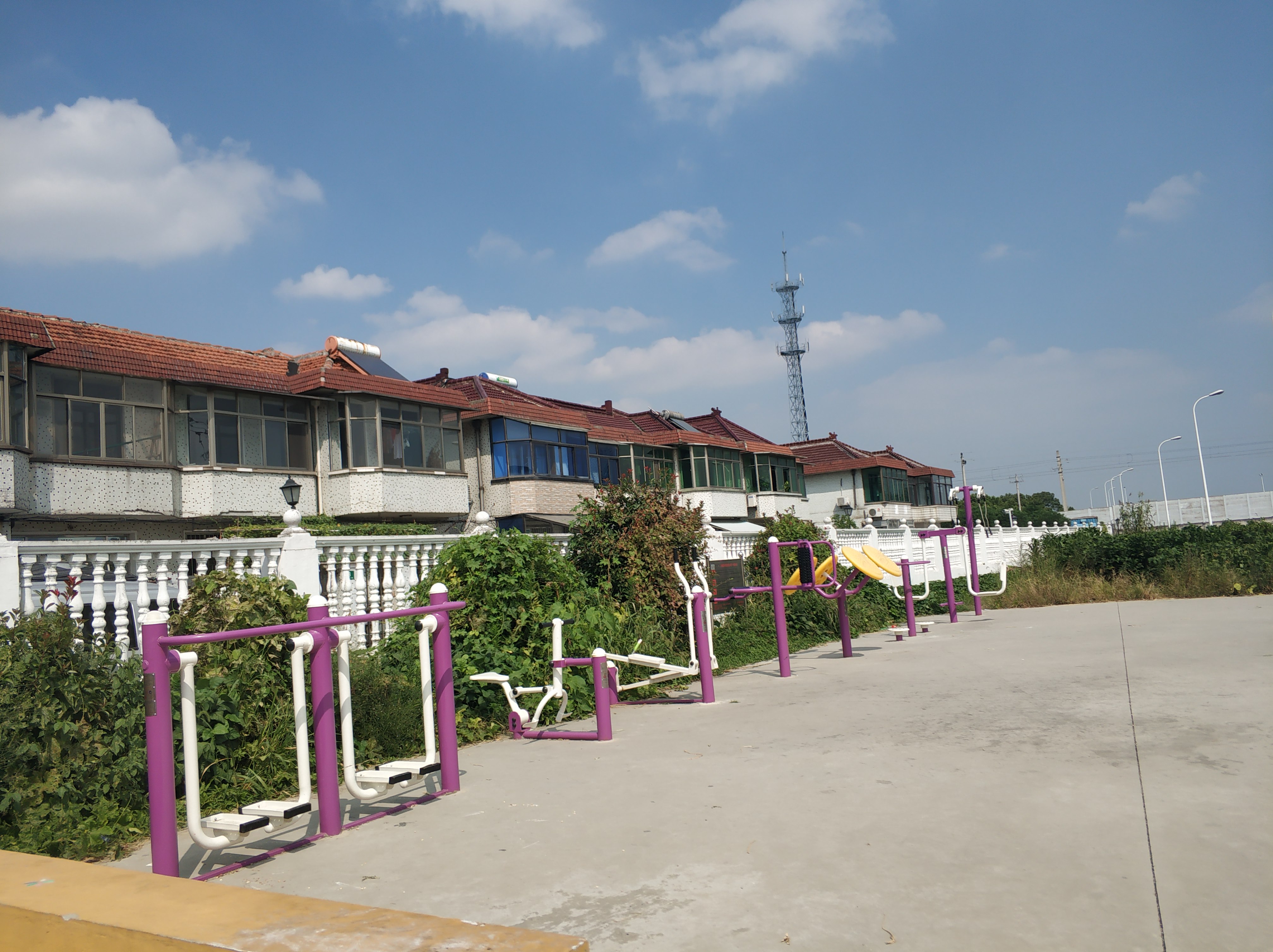 勤儉村門球場 勤儉村門球場