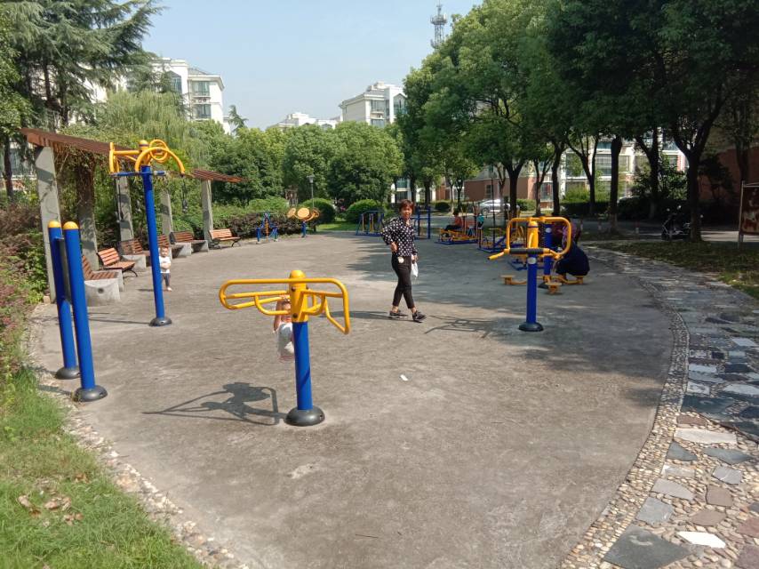 江秋新苑健身點（2）