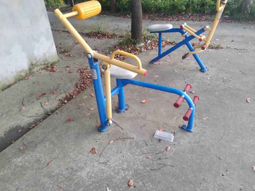 腹背鍛煉器 腹背鍛煉器