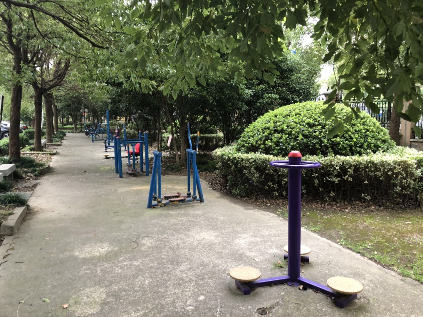 嘉華社區(qū)曹江公寓健身點