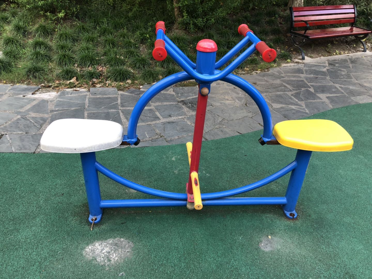 下肢康復(fù)器