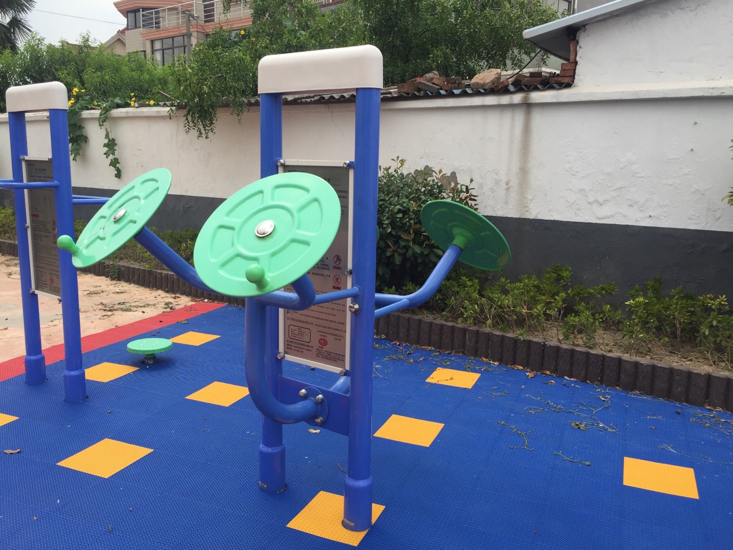 雙立柱太極揉推器 雙立柱太極揉推器