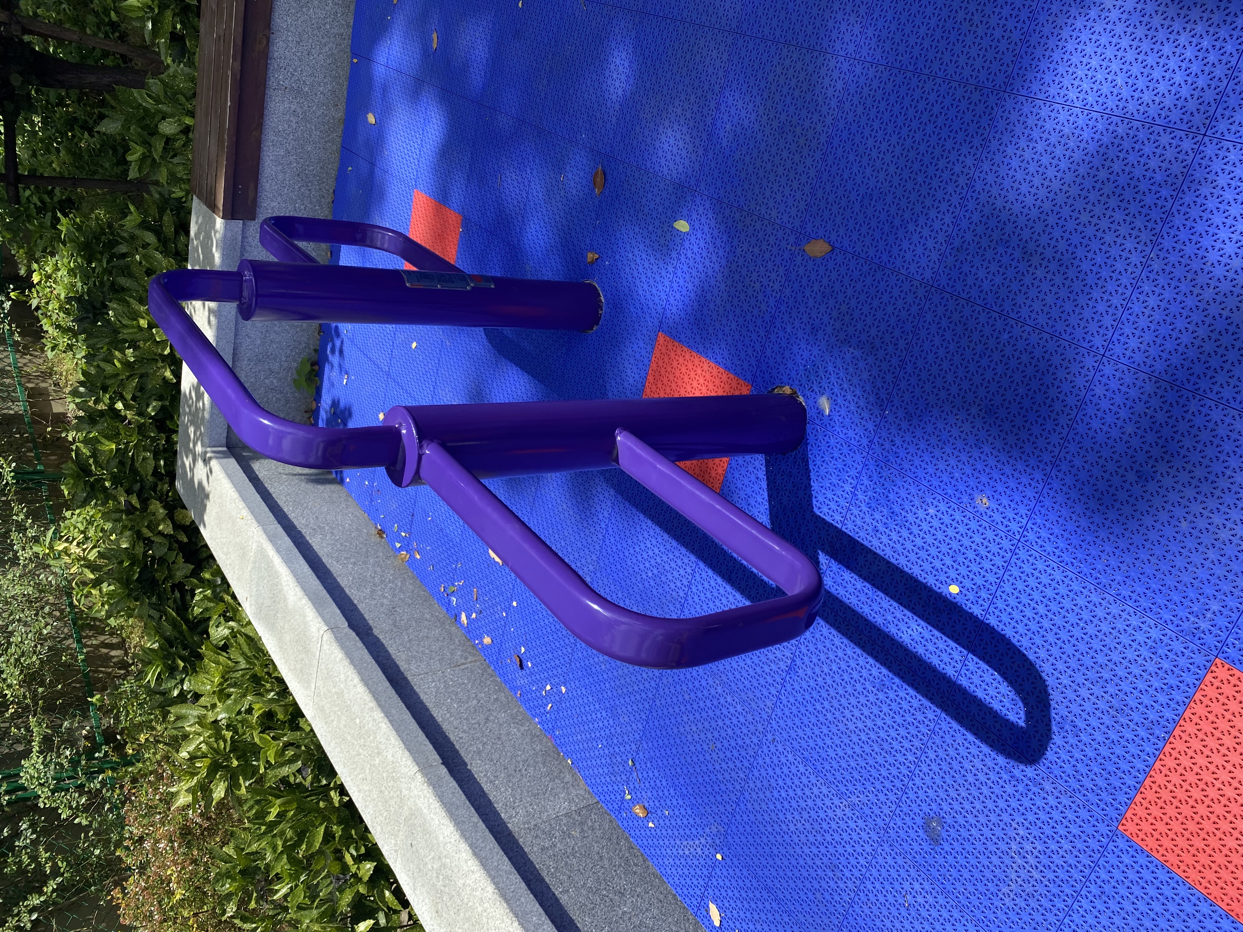 彈振壓腿器 彈振壓腿器