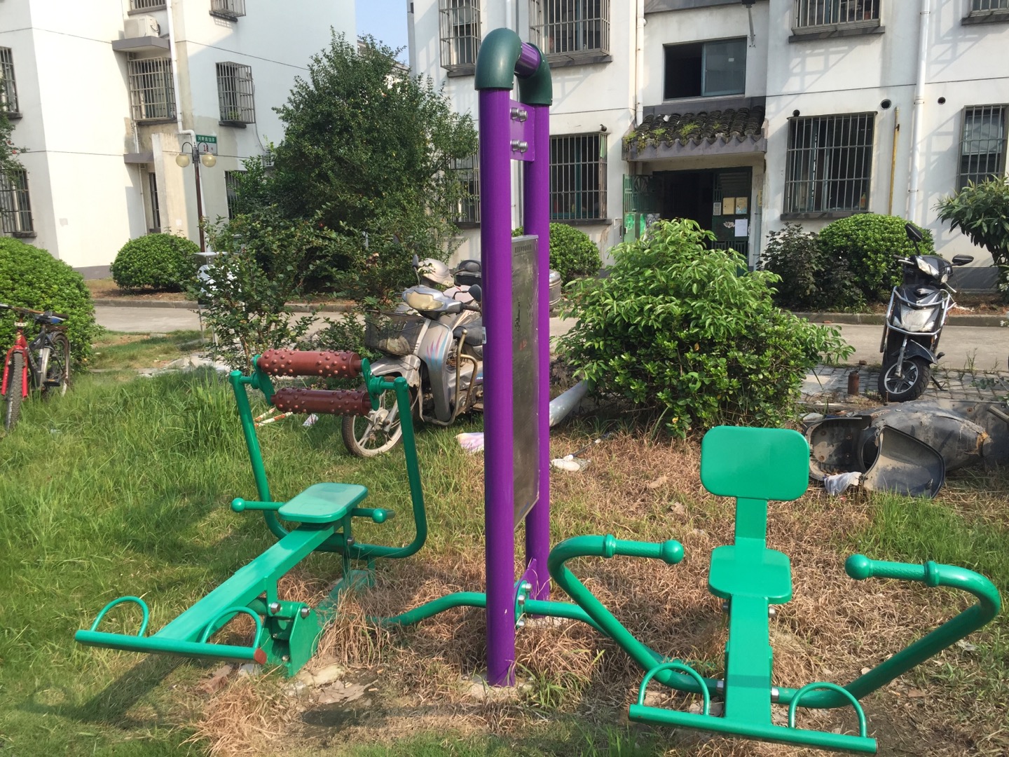 腹背屈伸/劃船訓(xùn)練器