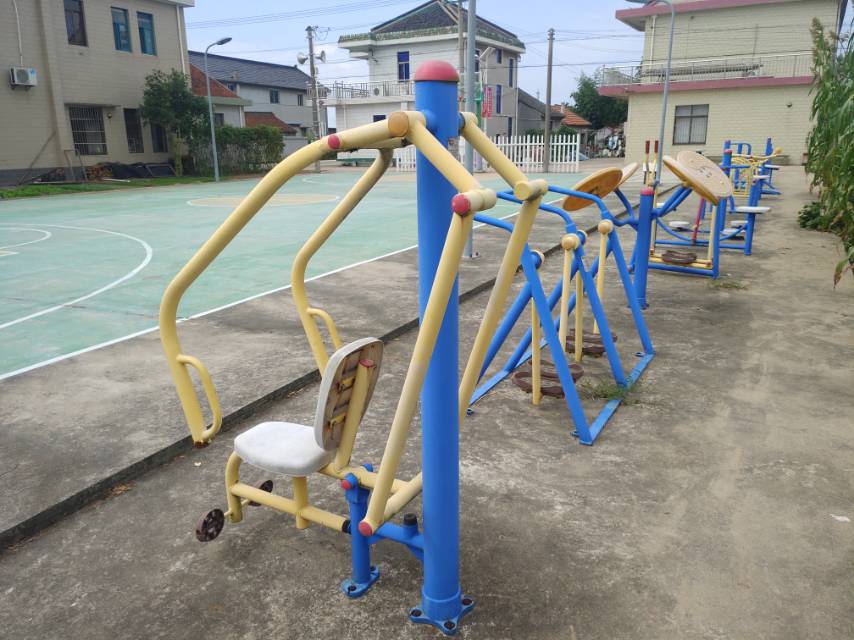 自重推胸器 自重推胸器