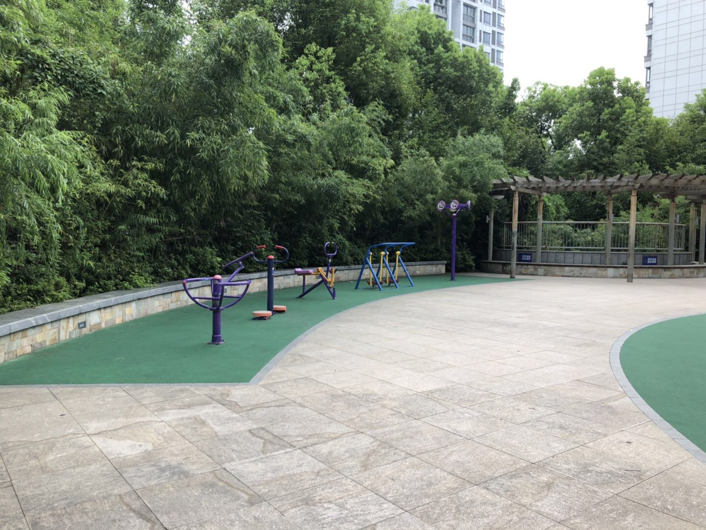 萬源四居居委A健身苑點