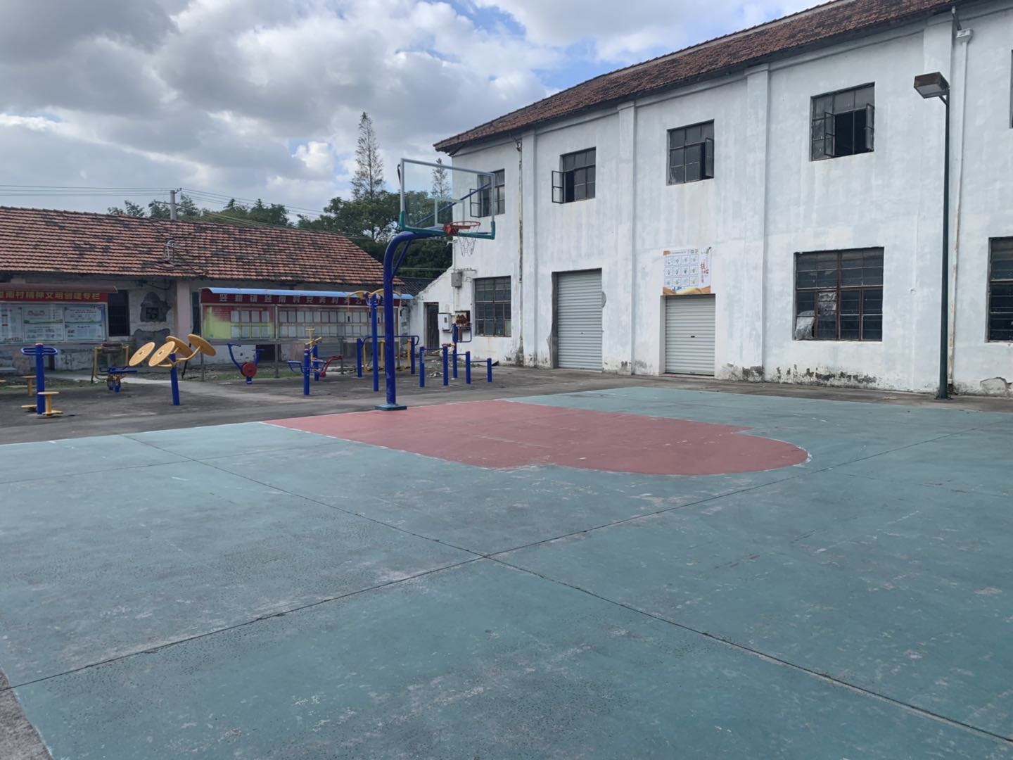 豎南村農民健身工程