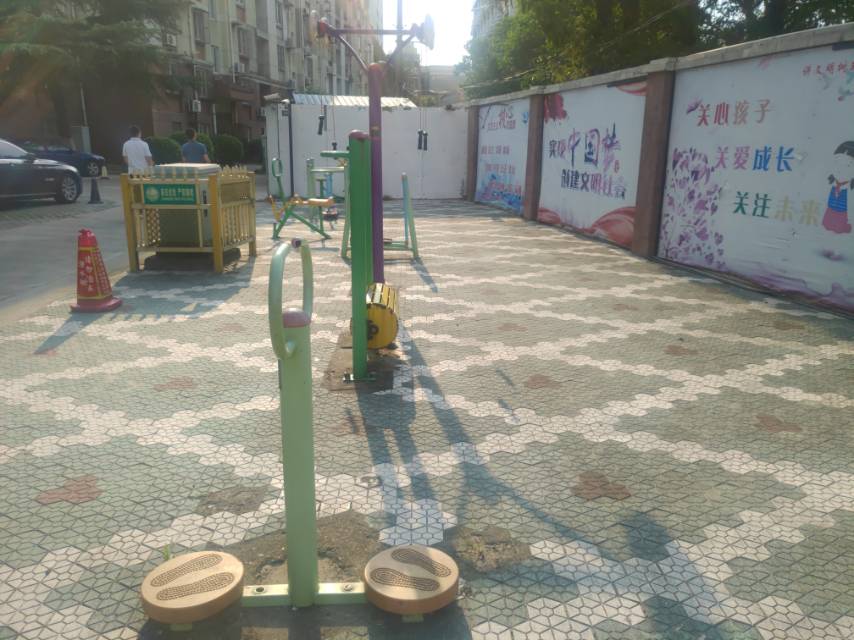 太平北龍?zhí)段鱾?cè)健身點