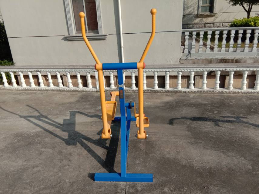 室外橢圓機(jī) 室外橢圓機(jī)