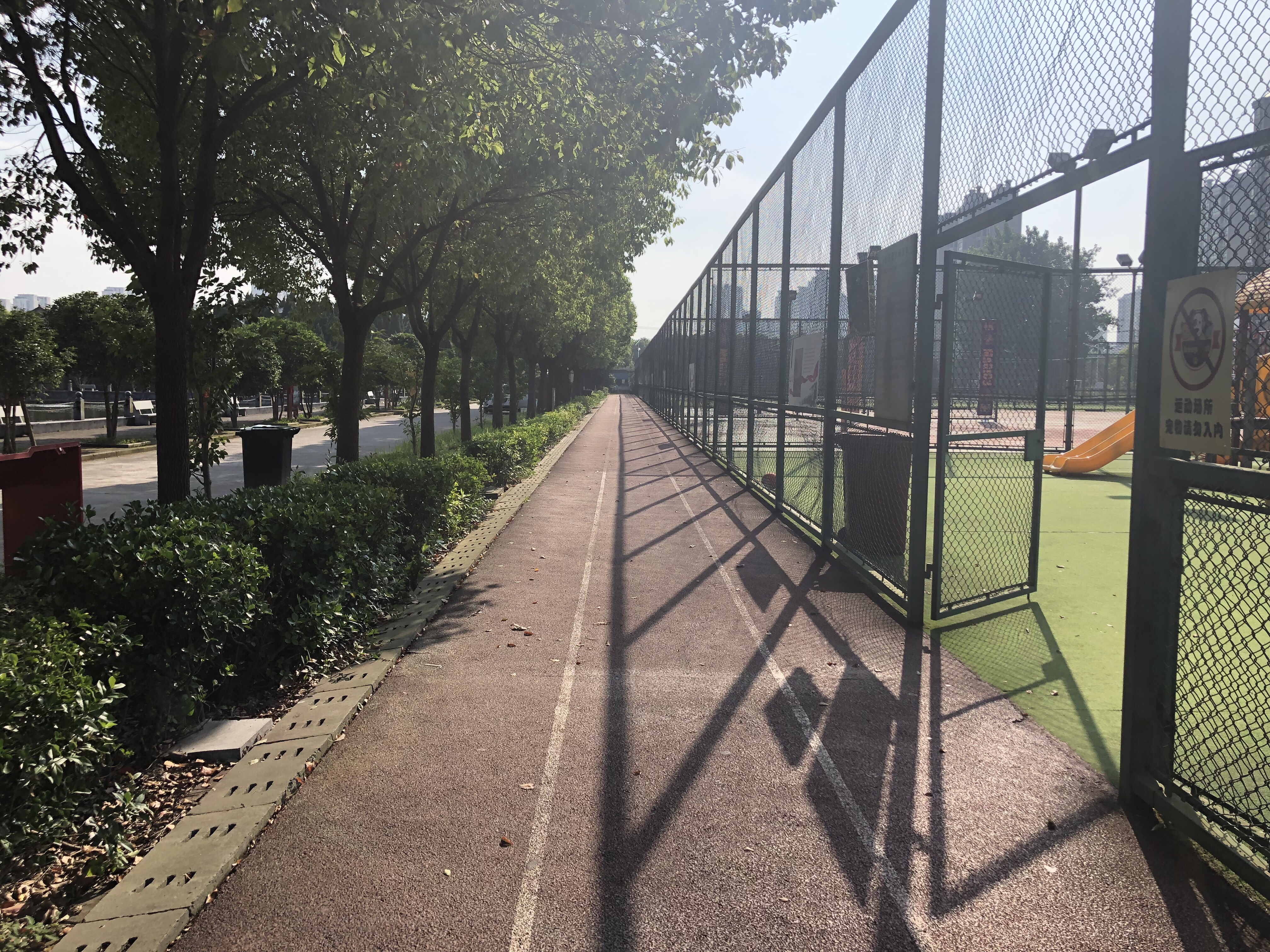 光明社區(qū)百姓健身步道 光明社區(qū)百姓健身步道