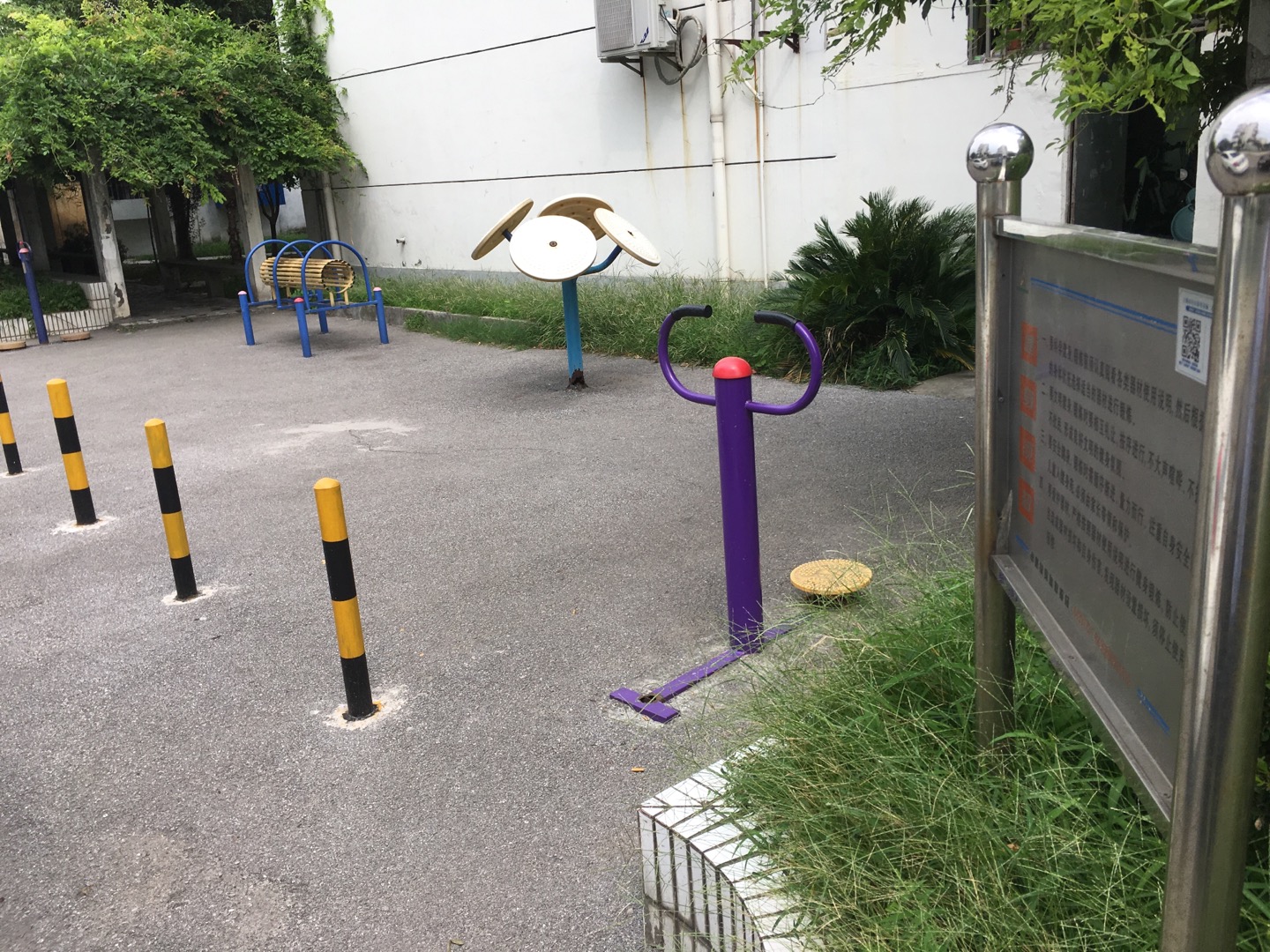 新郁社區(qū)健身苑點（1）