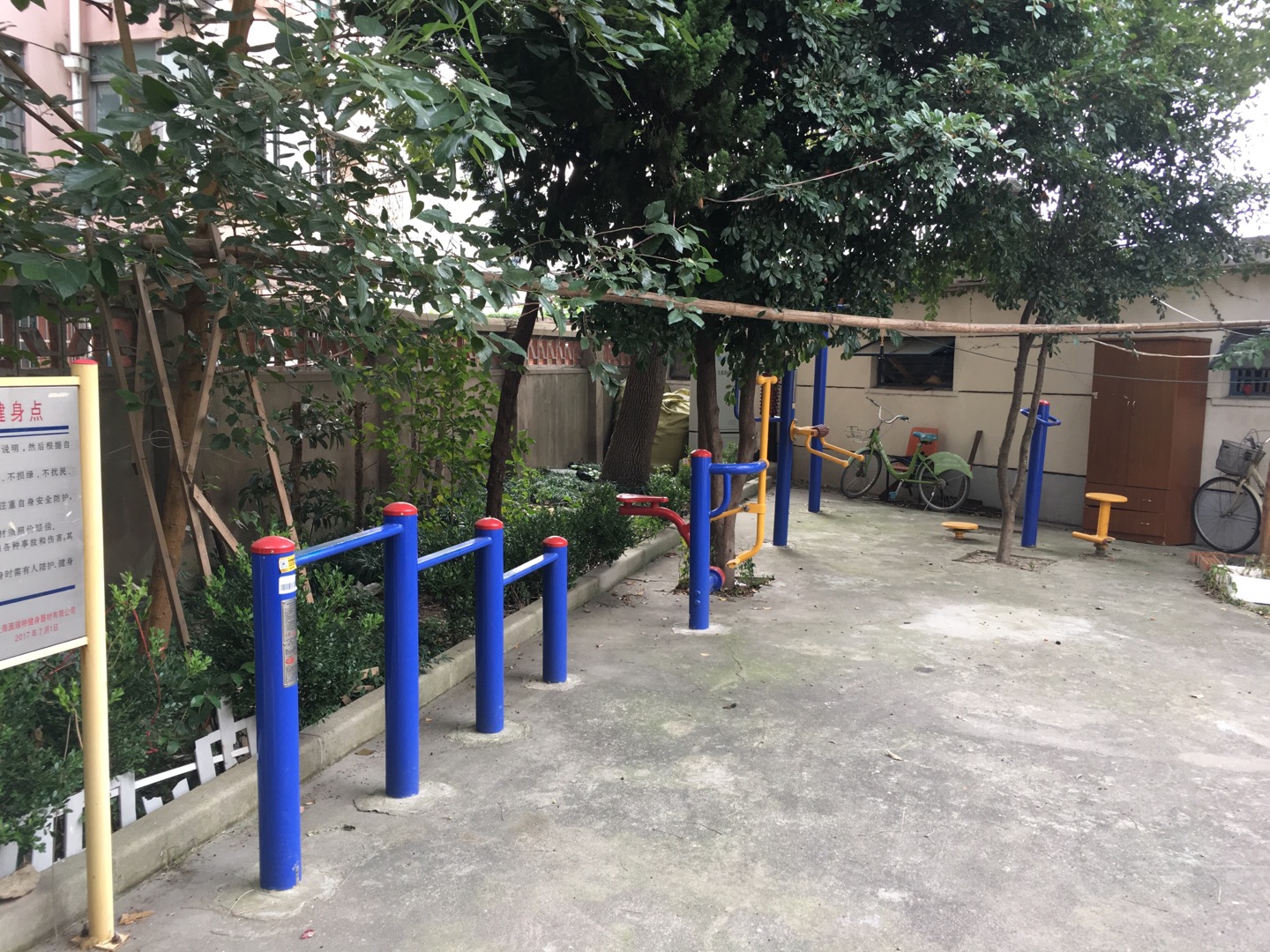 嵐皋路401弄健身點