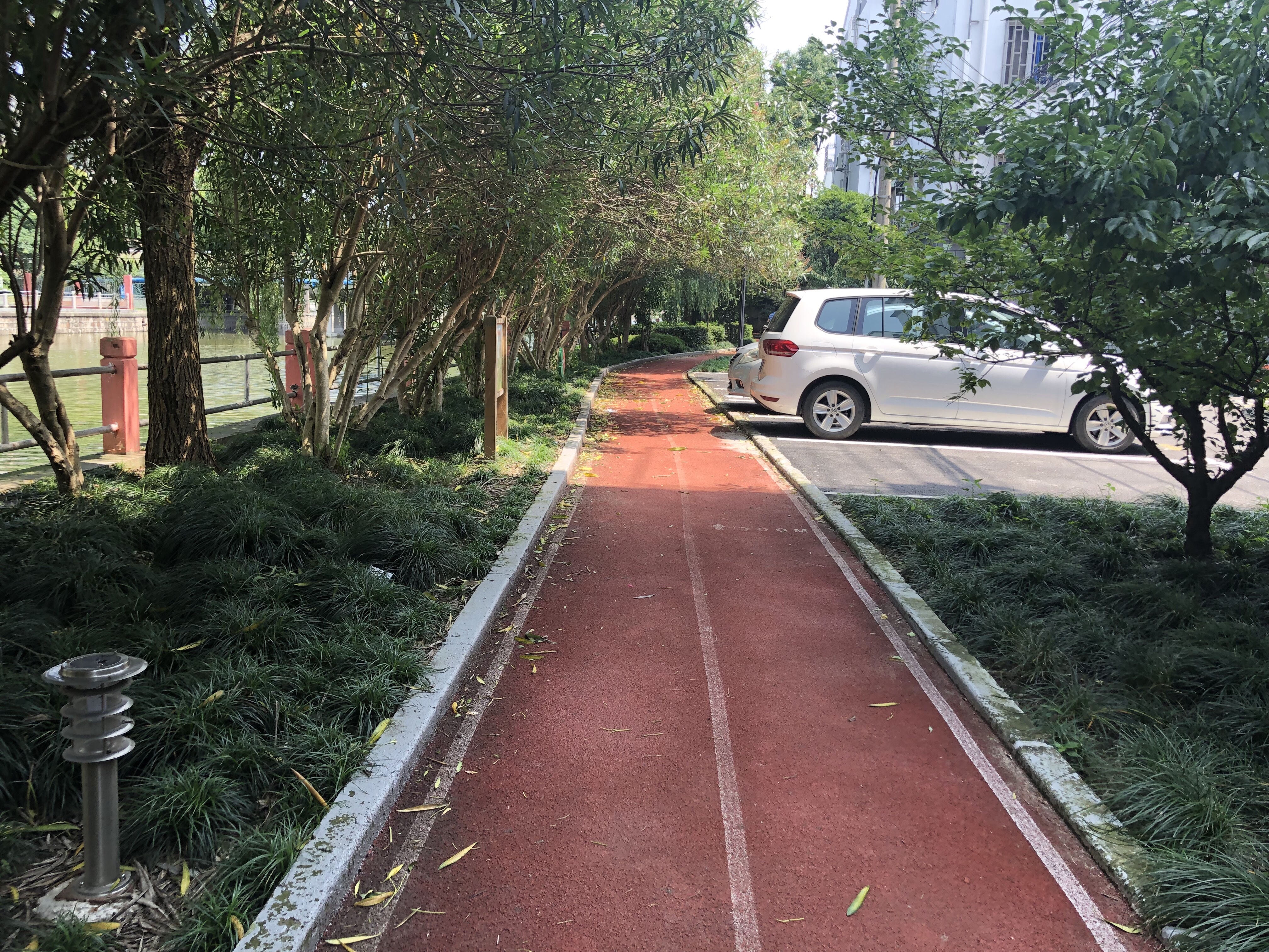 育秀七居市民健身步道 育秀七居市民健身步道