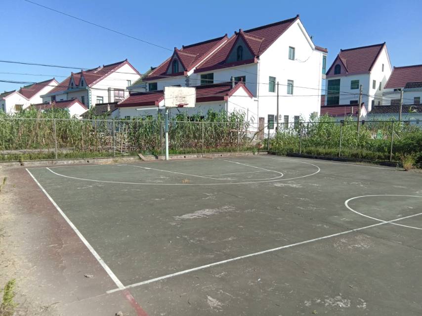 白漾村籃球場(chǎng)