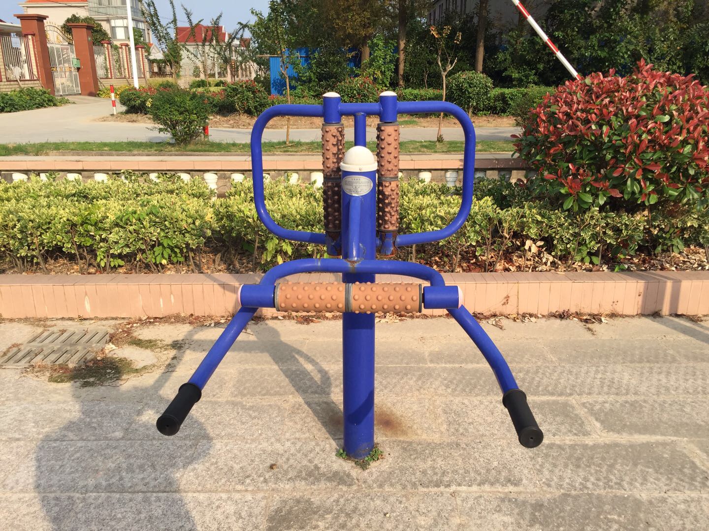 腰背按摩器 腰背按摩器