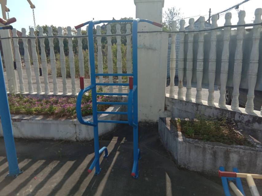 多功能訓(xùn)練器 多功能訓(xùn)練器