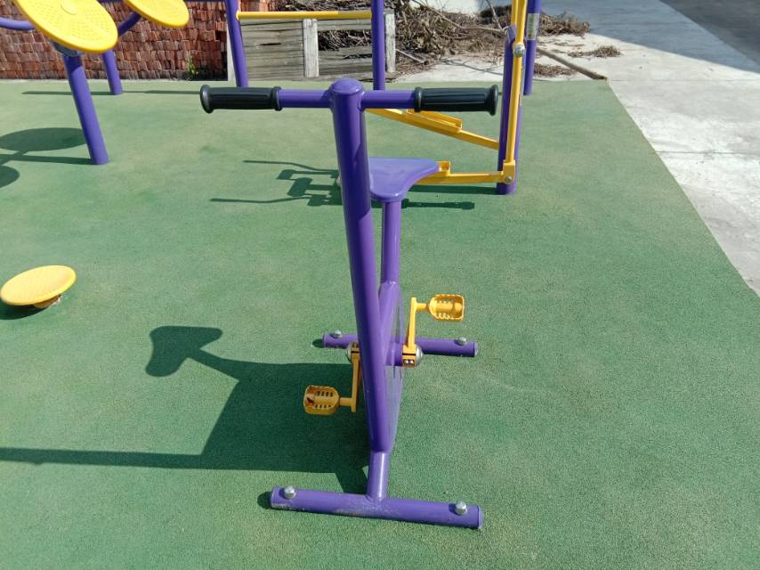 雙位健身車 雙位健身車