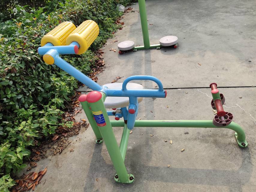 腹背鍛煉器 腹背鍛煉器