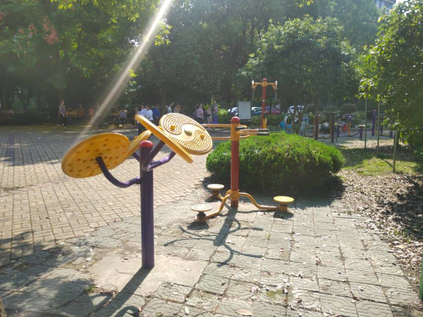 華亭榮園健身點(diǎn)