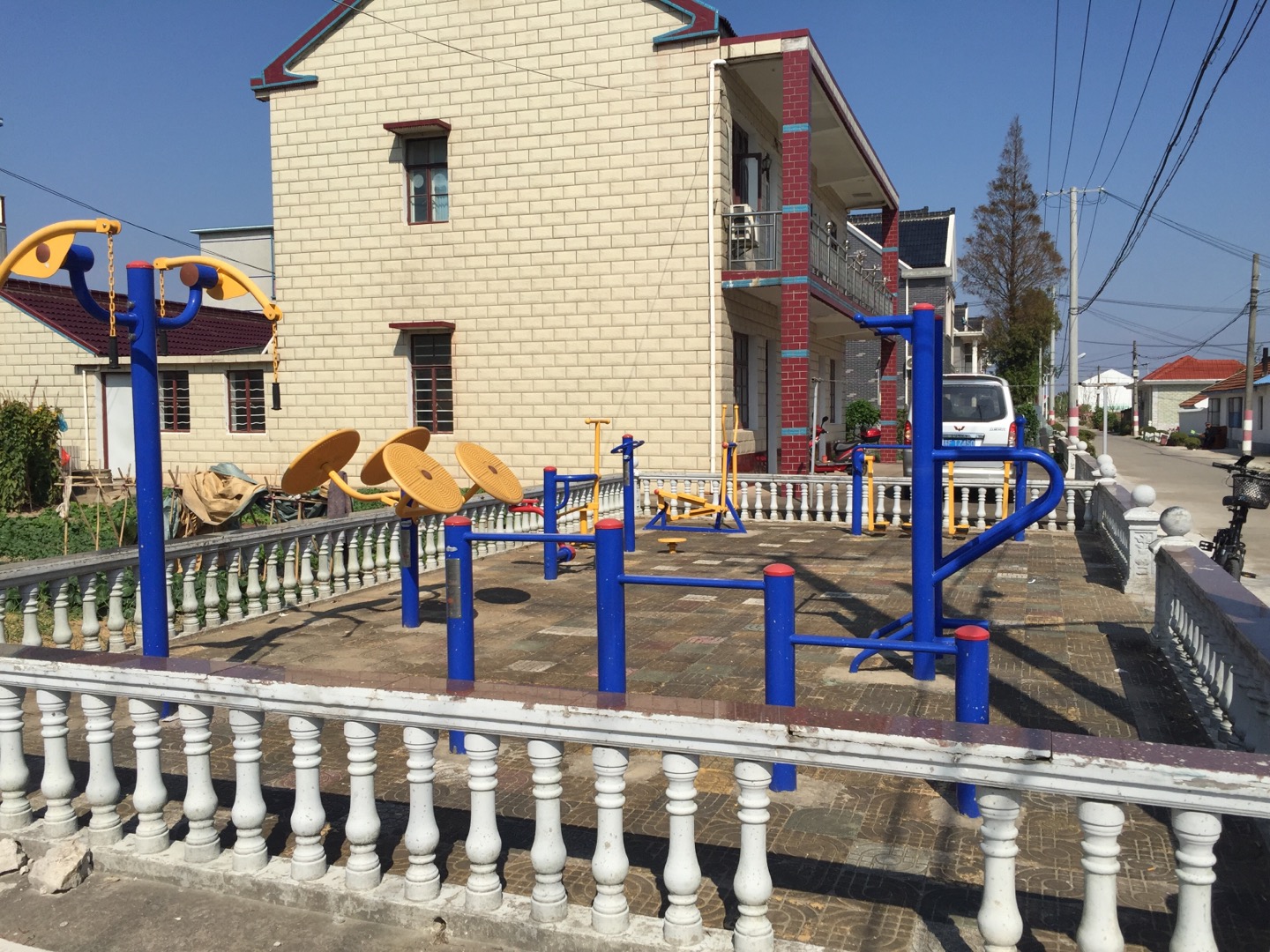 新聯(lián)村五組健身點(diǎn)