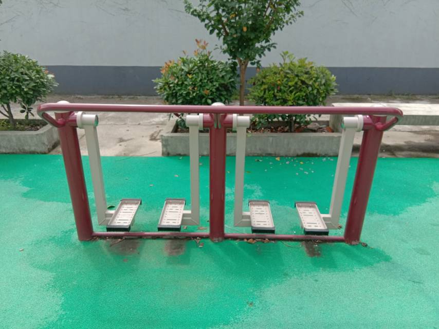 二位太空漫步機(jī) 二位太空漫步機(jī)