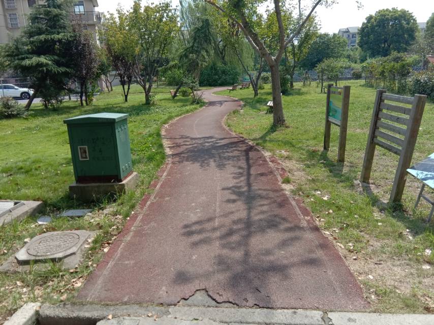 潤景苑百姓健身步道 潤景苑百姓健身步道