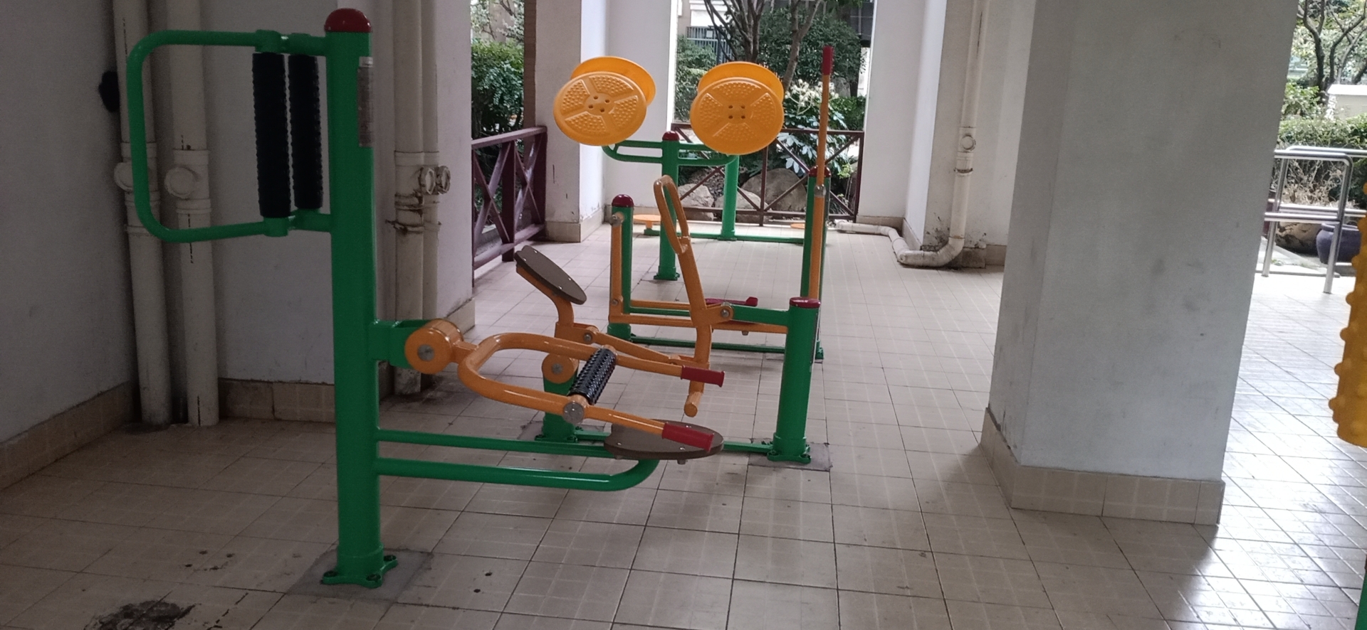 錦繡江南居委怡然居小區(qū)健身點