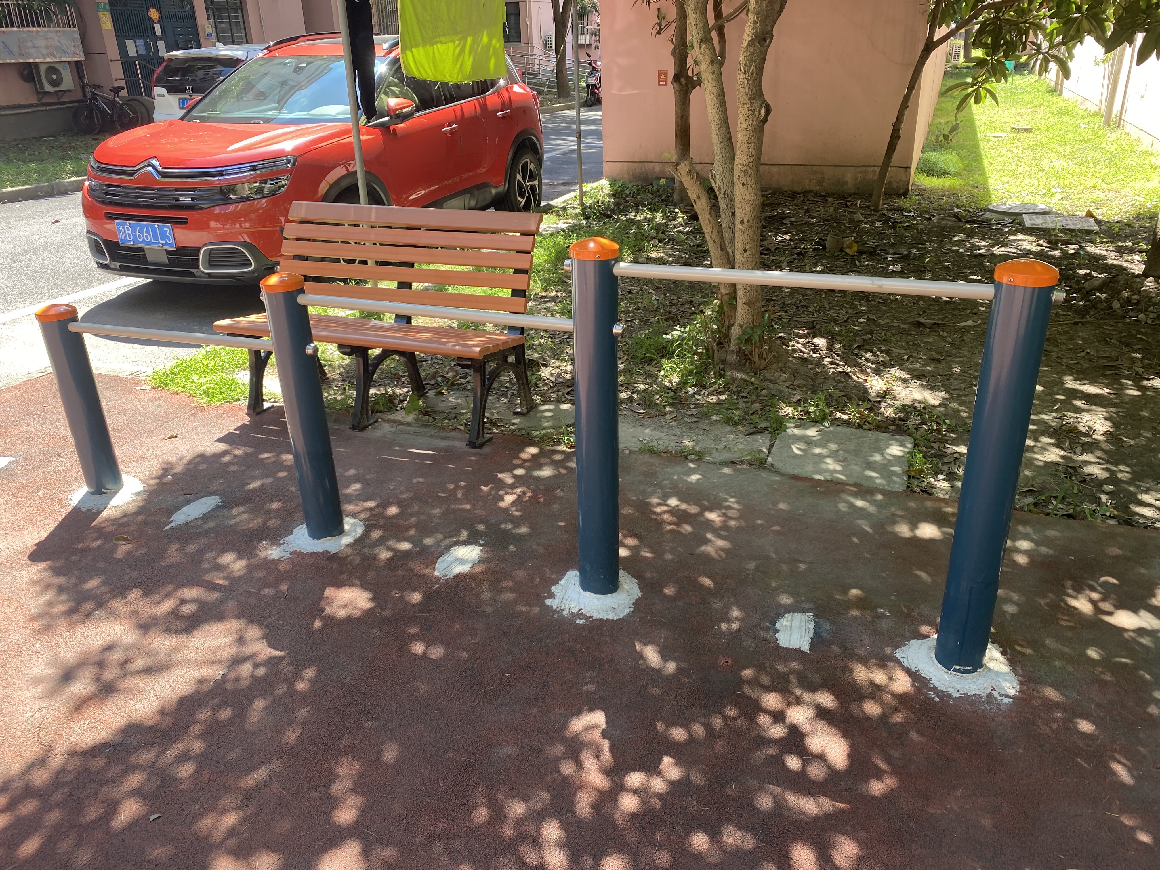 彈振壓腿器 彈振壓腿器