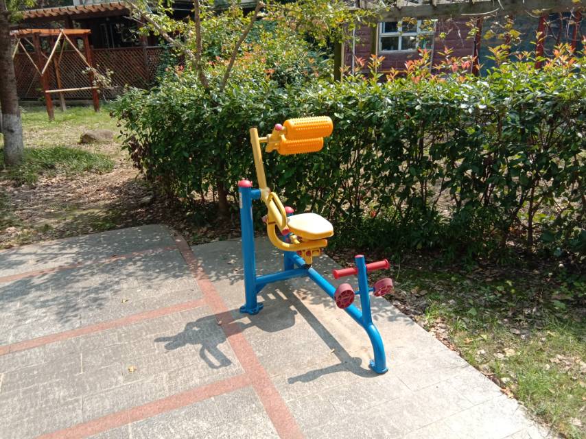 自重腰腹器 自重腰腹器