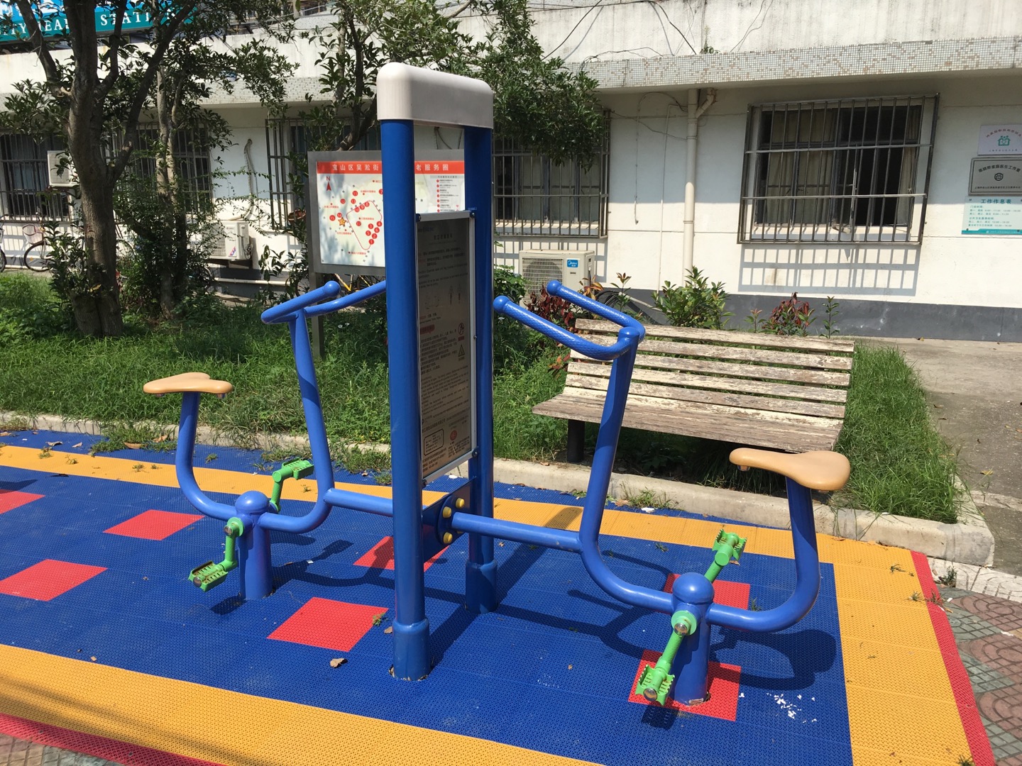 雙立柱健身車 雙立柱健身車