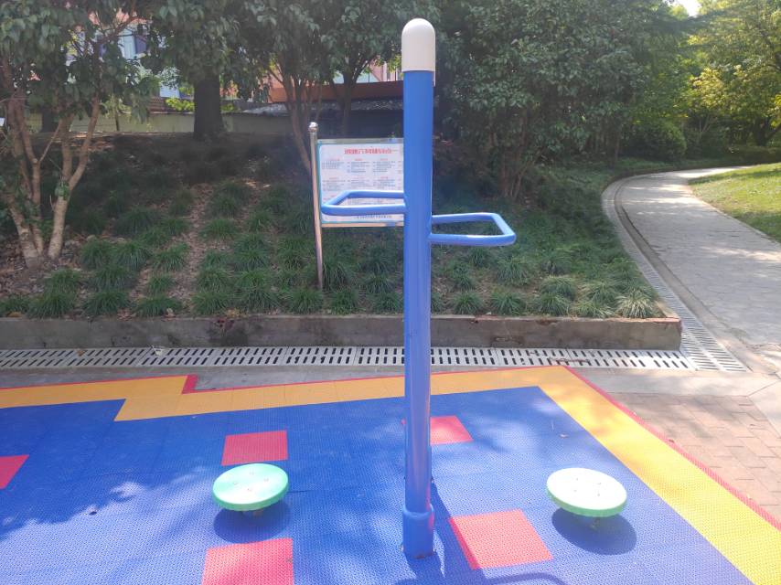 雙立柱扭腰器 雙立柱扭腰器