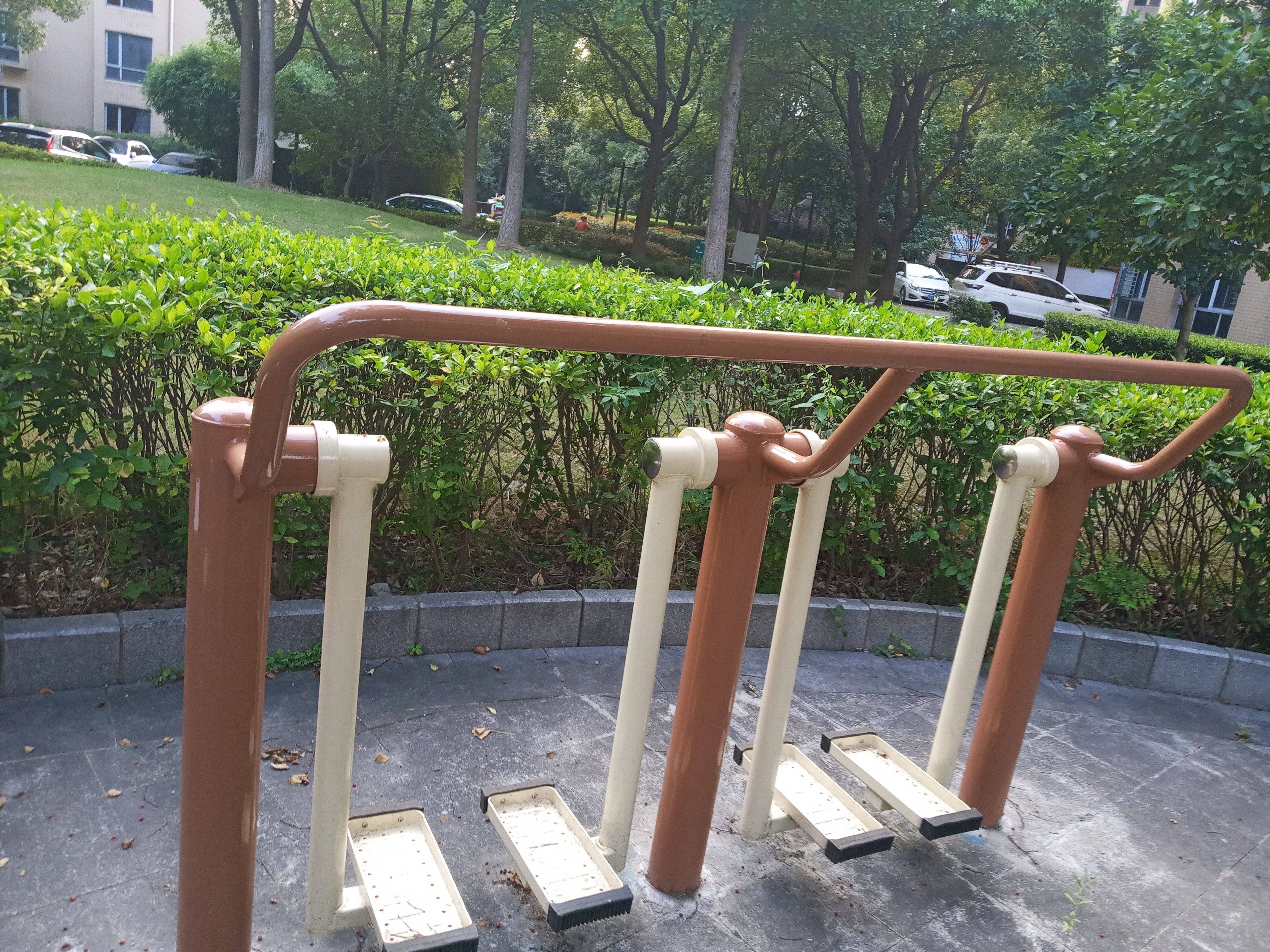 二位太空漫步機