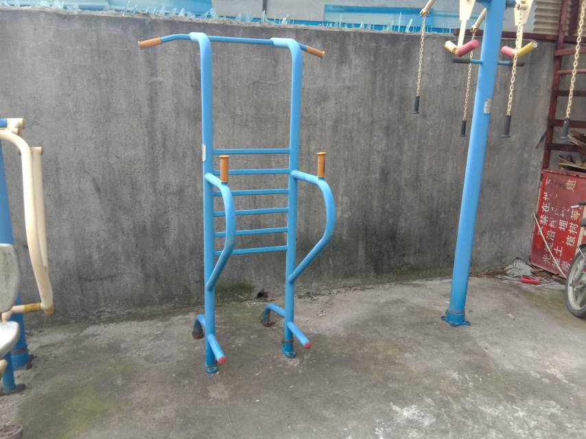 多功能訓(xùn)練器 多功能訓(xùn)練器