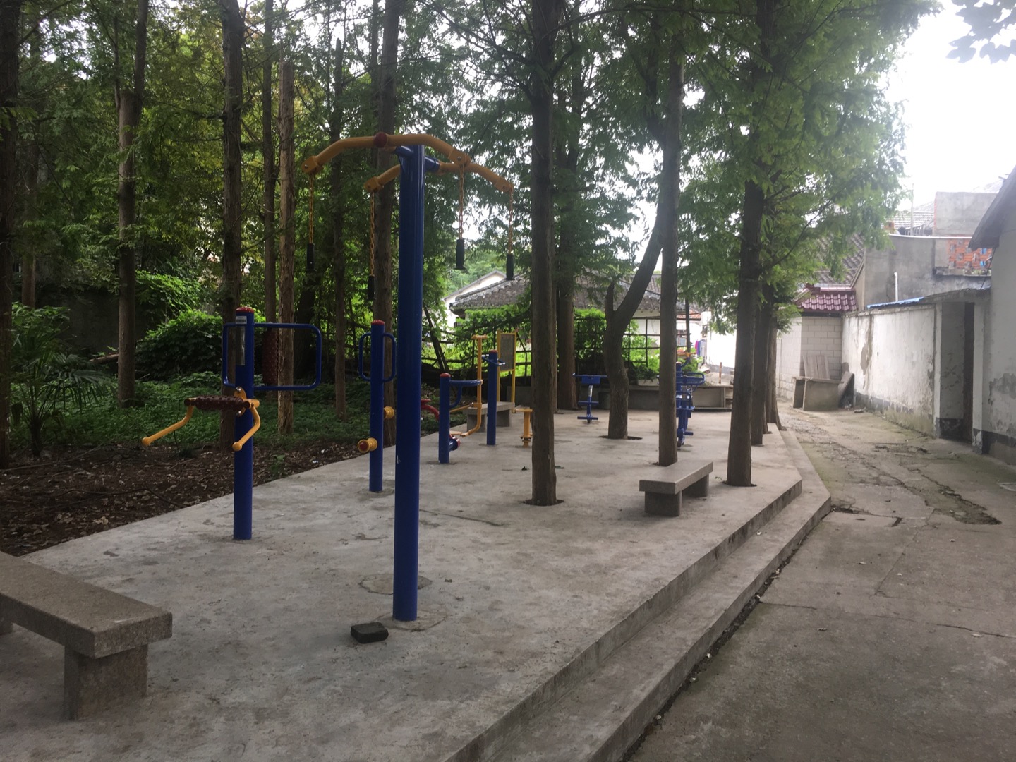 勝利街健身點(diǎn)