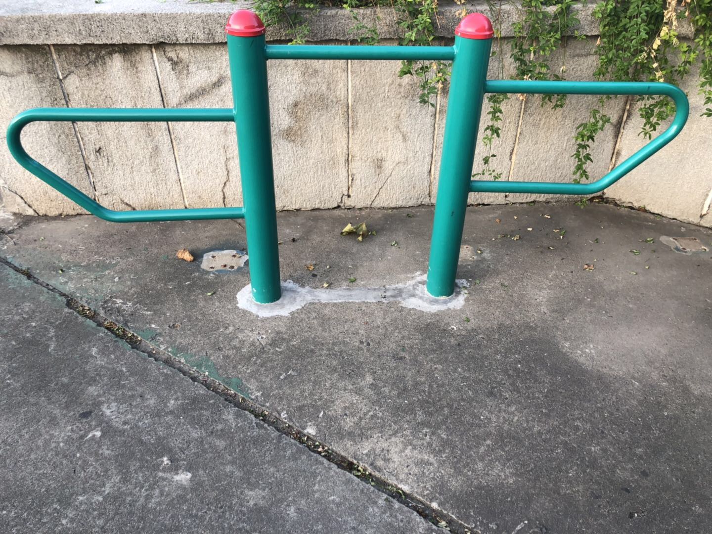三聯(lián)壓腿架 三聯(lián)壓腿架