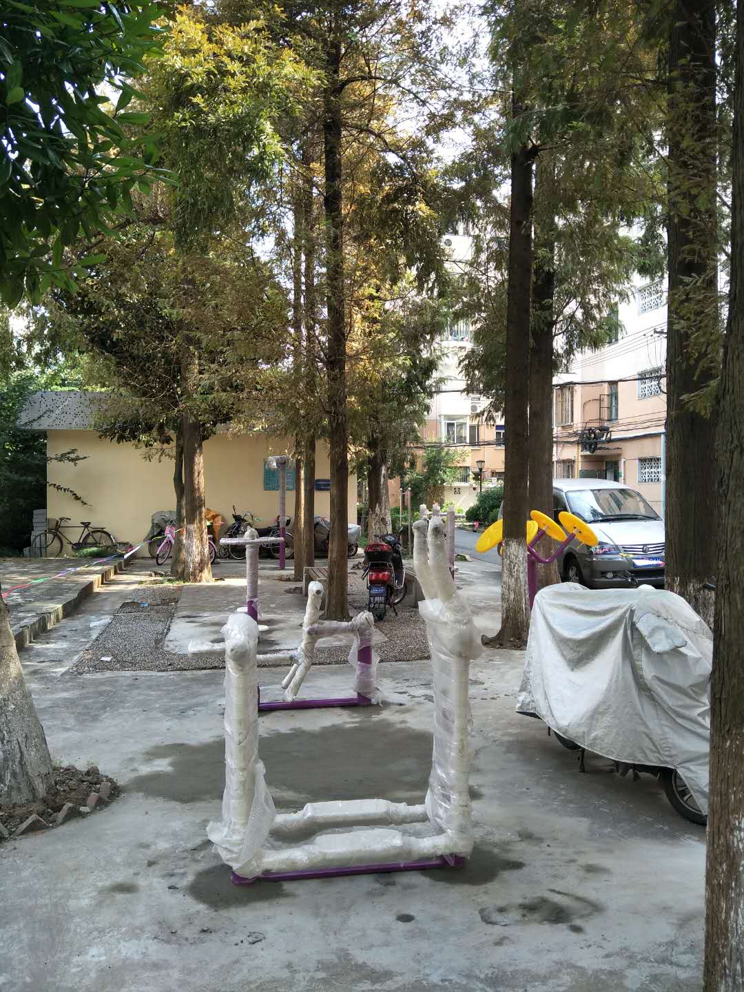 雙柏新村居委健身點(diǎn)A 雙柏新村居委健身點(diǎn)A