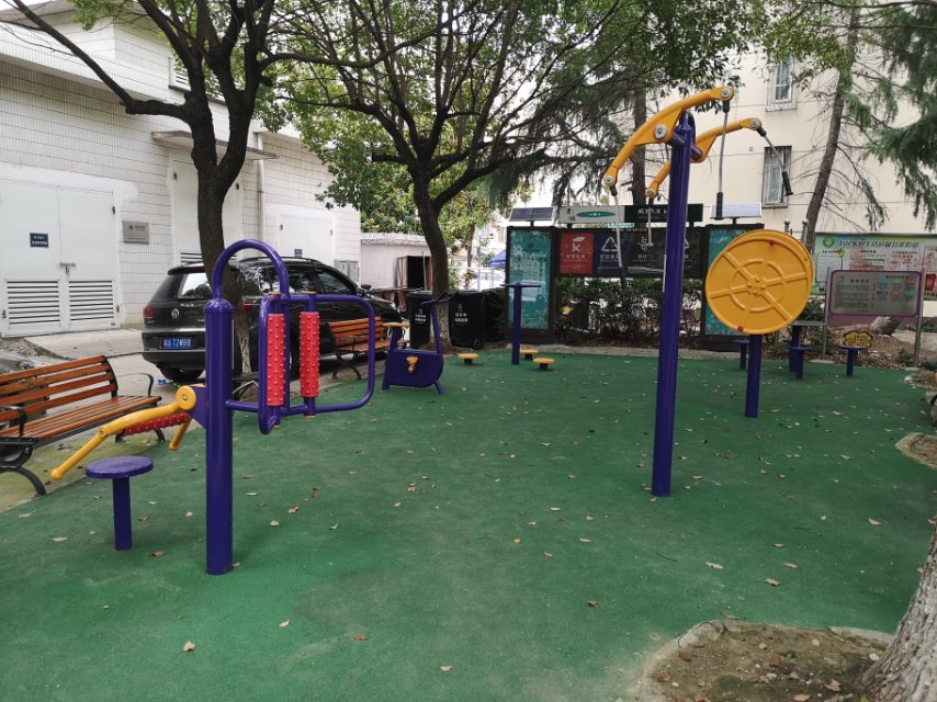 賀橋社區(qū)寶宜苑健身點