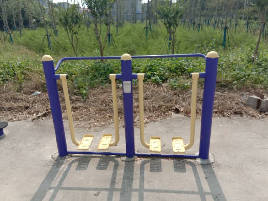 二位地埋漫步機(jī) 二位地埋漫步機(jī)