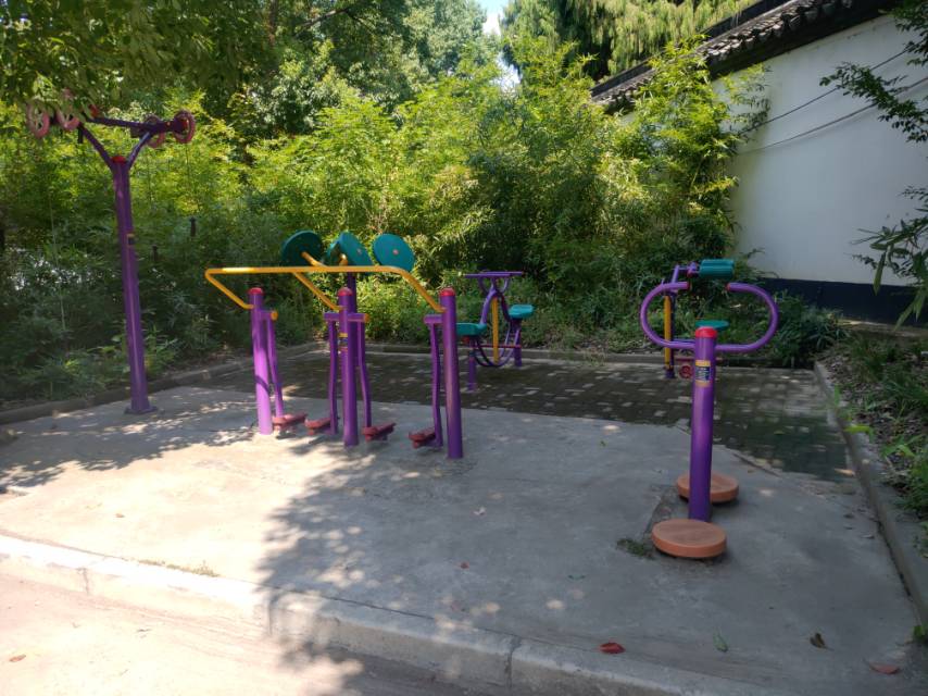 馬路橋榮景苑B區(qū)健身點